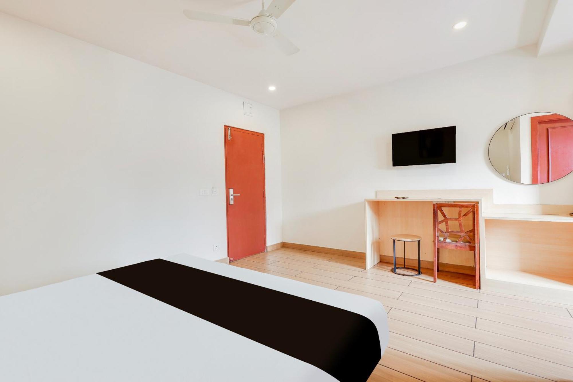 Super Townhouse Visakhapatnam Hotel Eksteriør billede