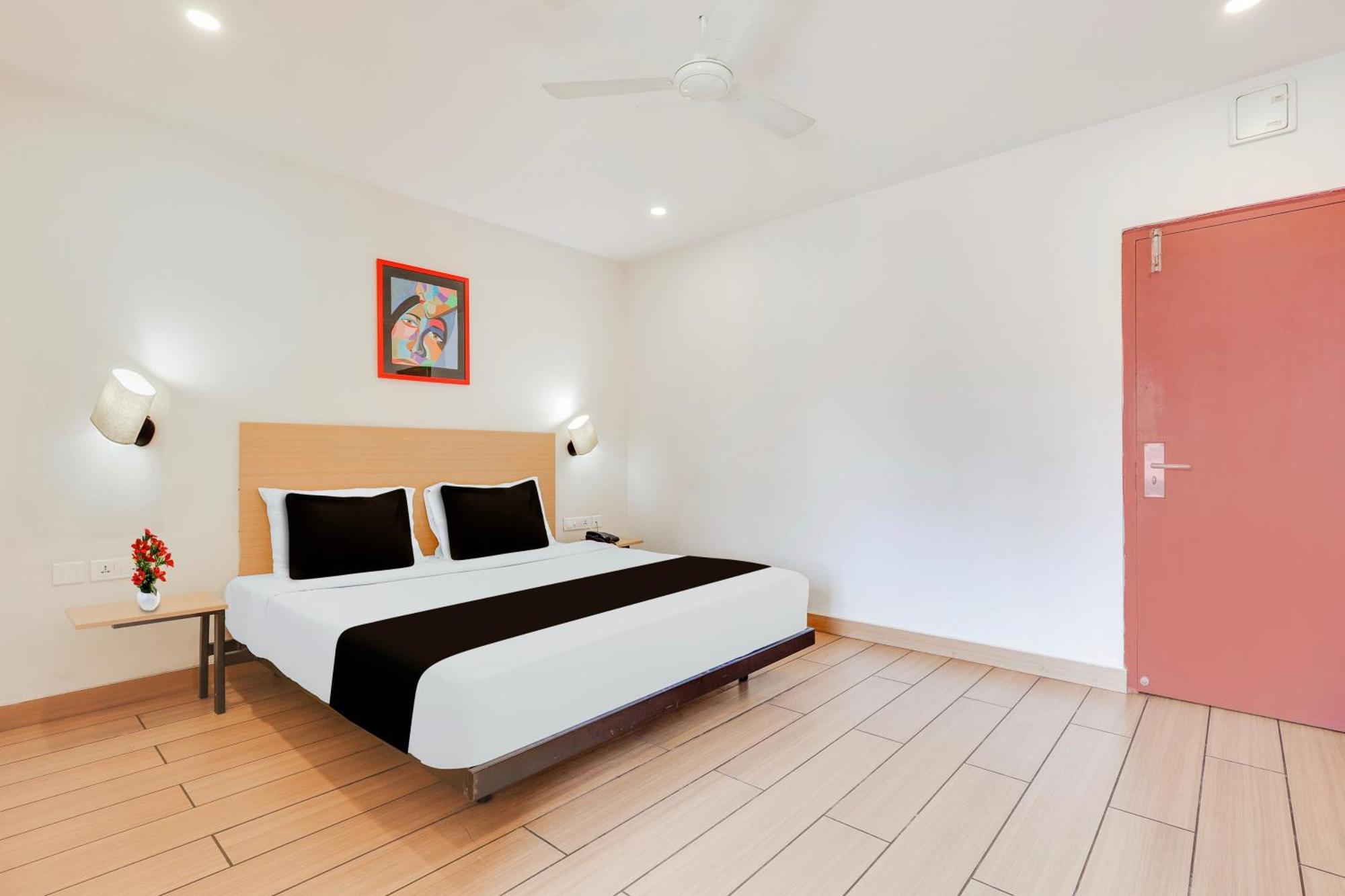 Super Townhouse Visakhapatnam Hotel Eksteriør billede